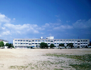 愛知県立国府高等学校　校舎・体育館